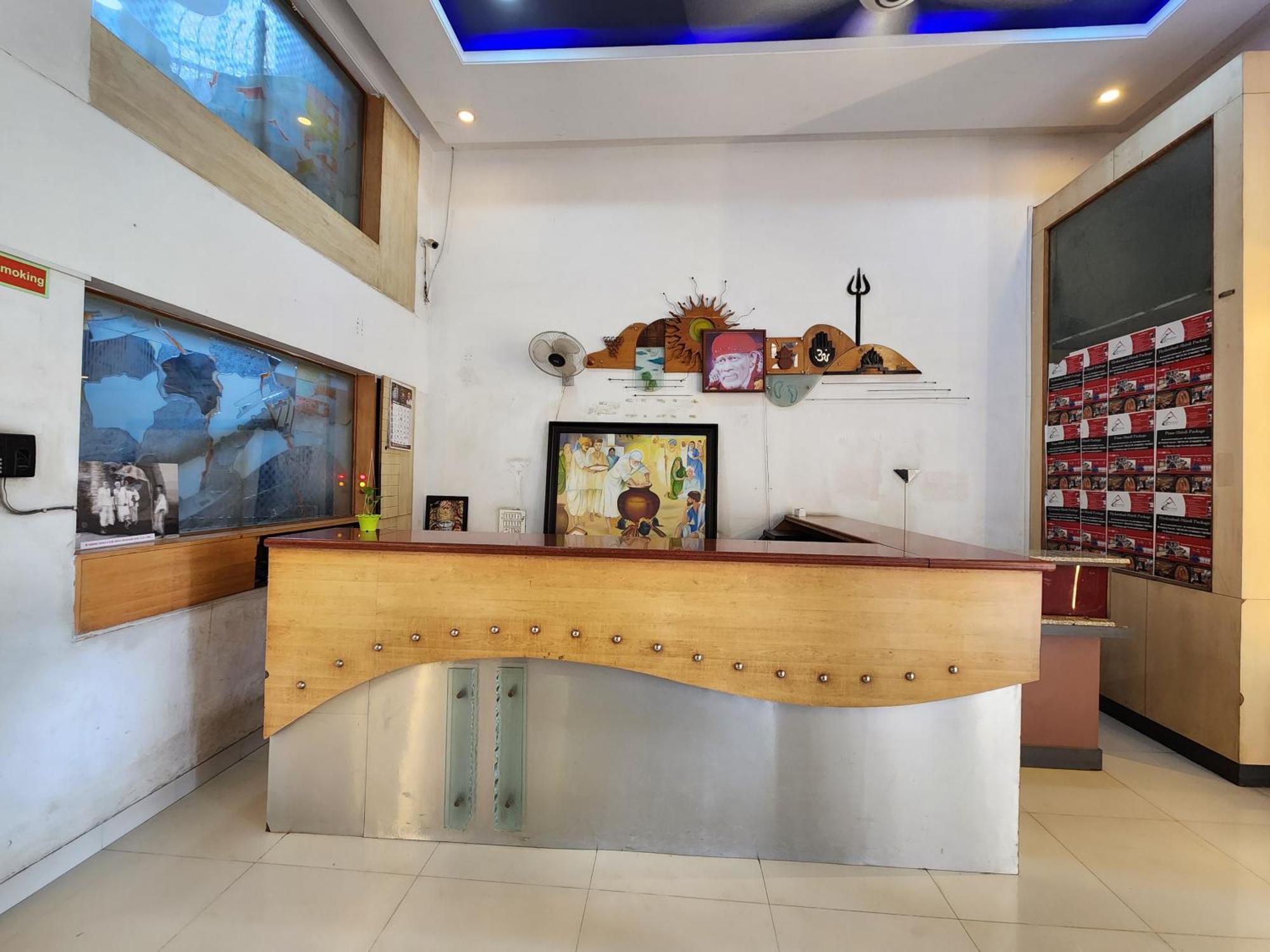Hotel Kalasai Shirdi Exteriör bild